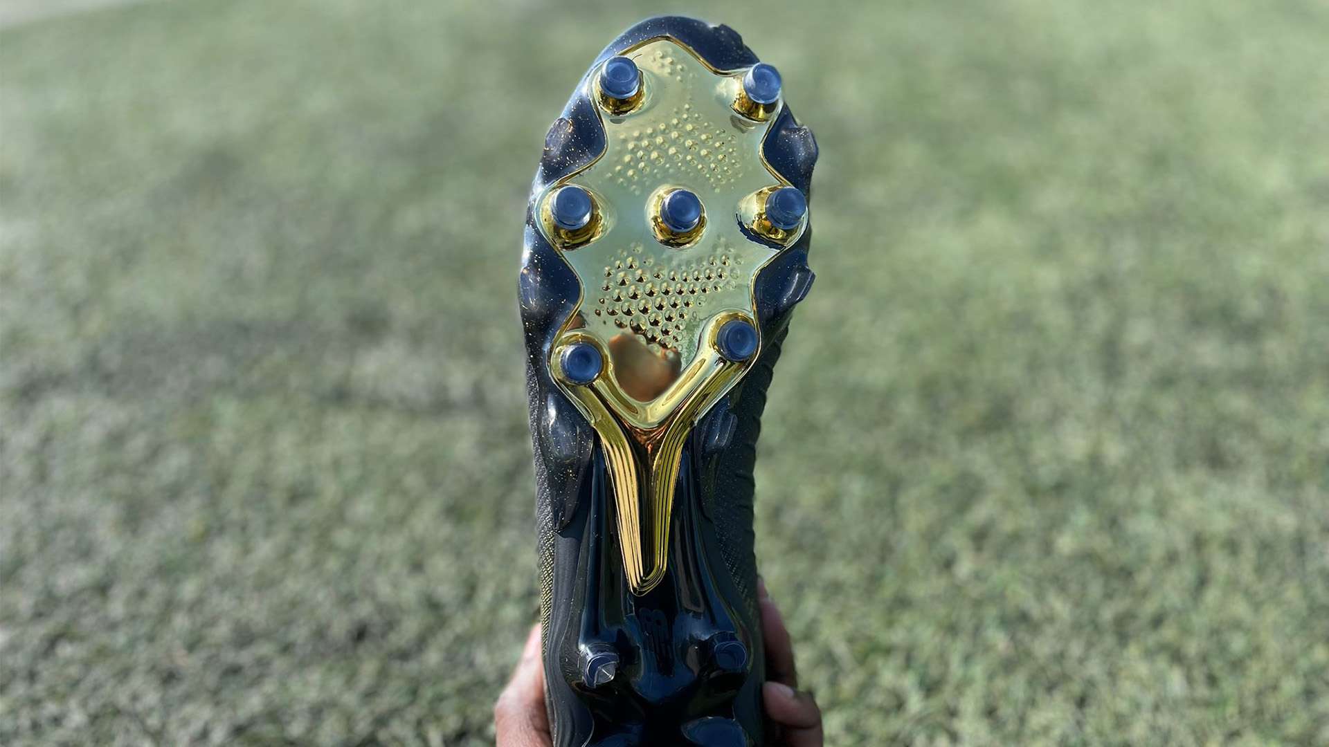 西甲第2輪馬德裏競技1-0埃爾切 科雷亞連場破門蘇亞雷斯替補出場.